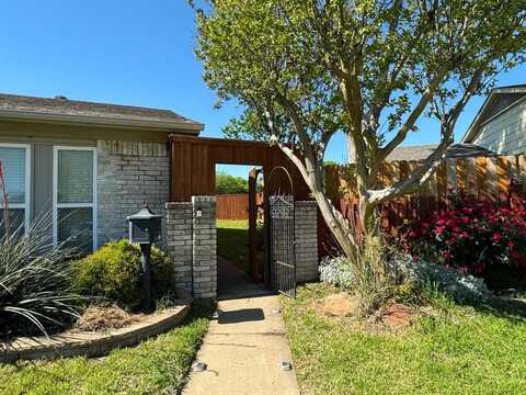 723 Royal Crest Drive, Richardson, TX 75081