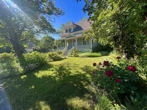 562 Jackson Street, Quincy, CA 95971