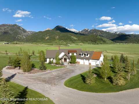 1698 COUNTY ROAD 106, Etna, WY 83118