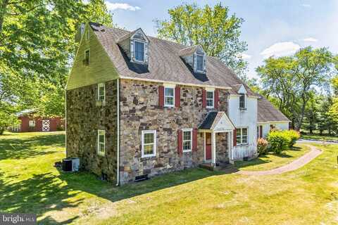 526 PINEVILLE ROAD, NEWTOWN, PA 18940