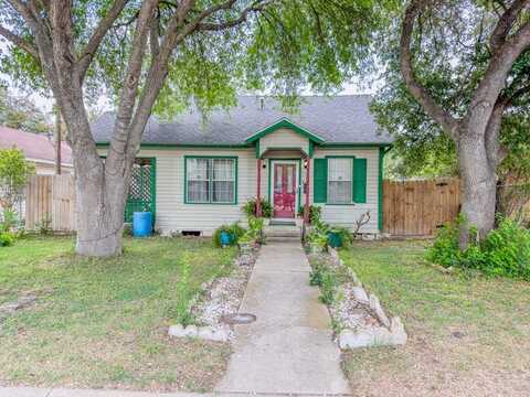 315 E Alice Avenue, Kingsville, TX 78363