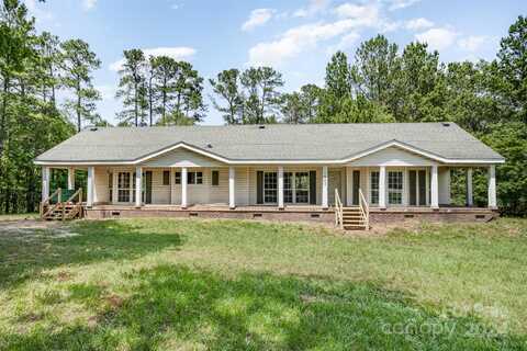 1680 Thomson Quarters Road, Sharon, SC 29742