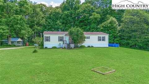 146 Firehouse Road, Whitetop, VA 24292