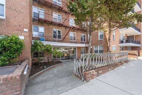 67-50 Thornton Place, Forest Hills, NY 11375