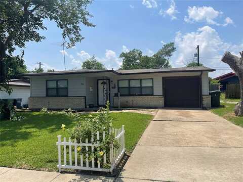 722 E Ridgewood Drive, Garland, TX 75041