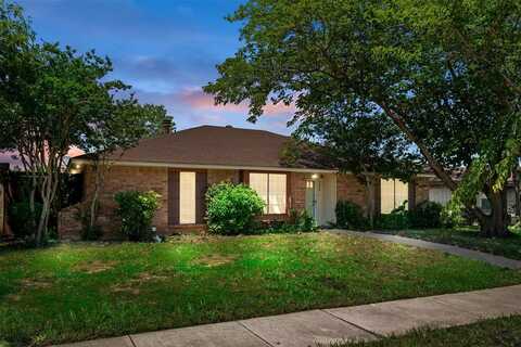 725 Roundtree Drive, Mesquite, TX 75150