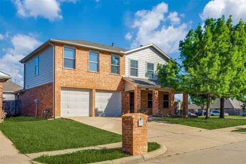 8244 Horseshoe Bend Drive, Fort Worth, TX 76131