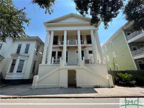 808 Drayton Street, Savannah, GA 31401