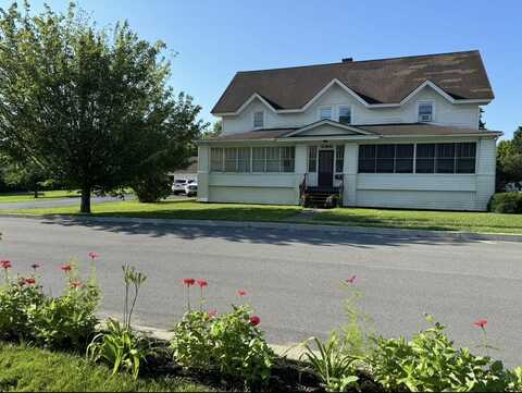 21 Academy Street, Rouses Point, NY 12979