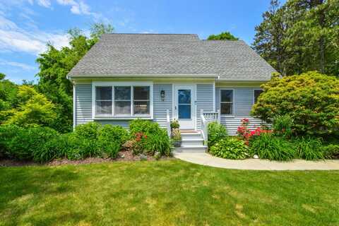 14 Kerrywood Drive, East Falmouth, MA 02536