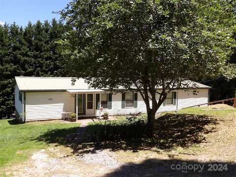 780 Case Cove Road, Candler, NC 28715