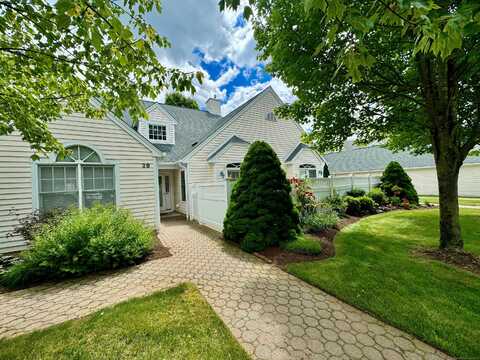 28 Southwick Court, Cheshire, CT 06410