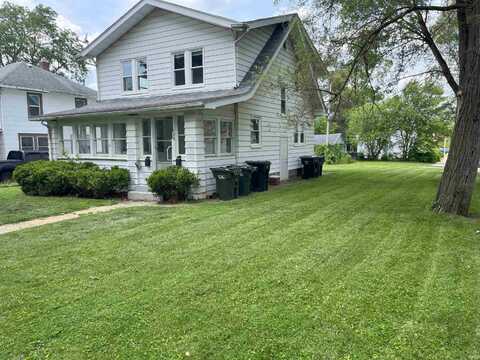 135 E Eckman Street, South Bend, IN 46614