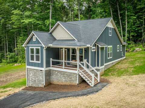 611 Twinrbook Lane, Maggie Valley, NC 28751