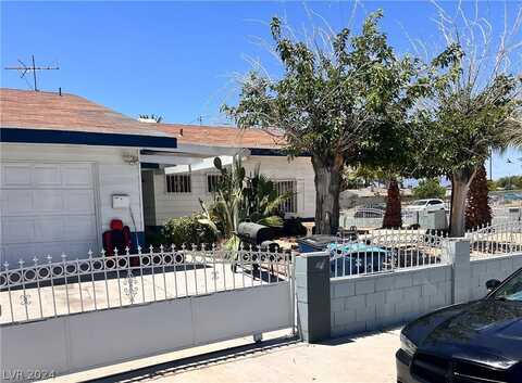 1901 Las Verdes Street, Las Vegas, NV 89102