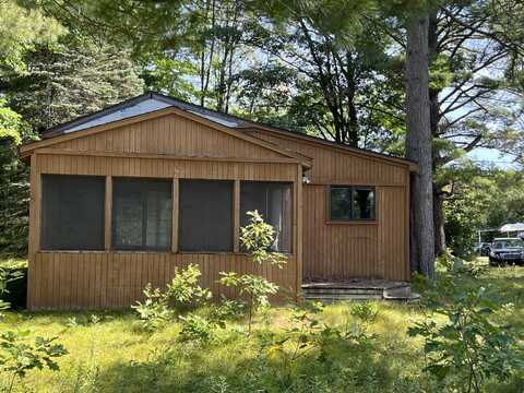 11951 Bradford Lake Drive, Frederic, MI 49733