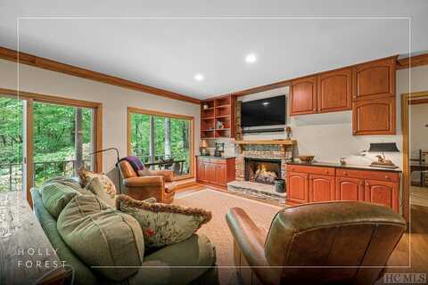 420 Gold Creek Road, Sapphire, NC 28774