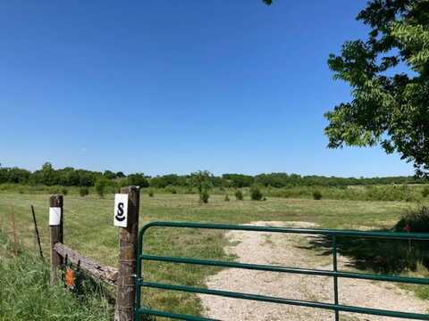 36708 Spring Valley Road, Louisburg, KS 66053