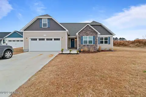 100 Mingo Drive, Richlands, NC 28574