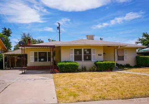 3952 Kenmore Drive N, Fresno, CA 93703