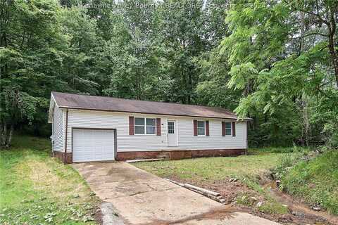 5018 Elmhaven Circle, Cross Lanes, WV 25313