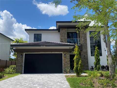 12300 Rhino Oaks Dr, Davie, FL 33325