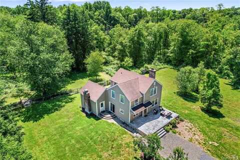 6 Brookside Avenue, Cortland, NY 10567