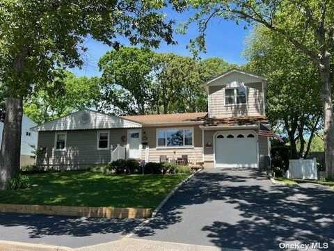 145 Tariff Street, West Sayville, NY 11796