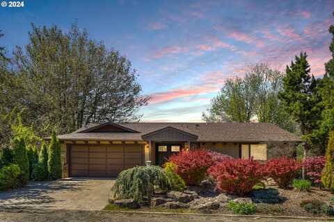 319 SE 63RD AVE, Portland, OR 97215