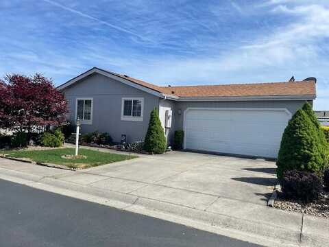 334 Orth Drive, Central Point, OR 97502