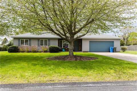 8 Barton Lane, Middletown, RI 02842