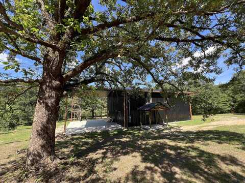 1620 Woodland Drive, Cave City, AR 72521