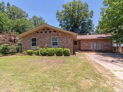 1303 Arrowhead Pl, Pine Bluff, AR 71603