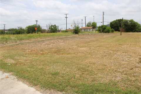 832 E Main Avenue, Robstown, TX 78380