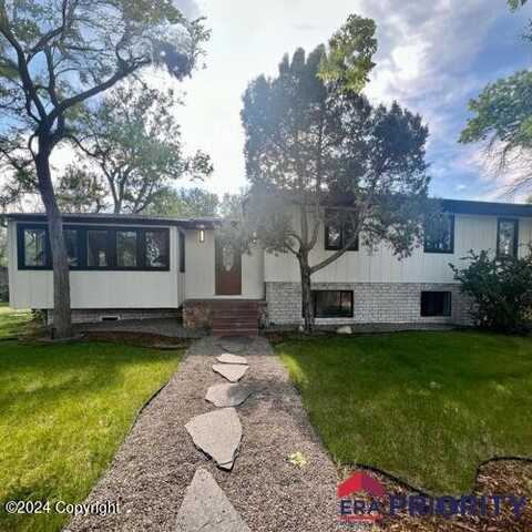 601 W 10th St -, Gillette, WY 82716