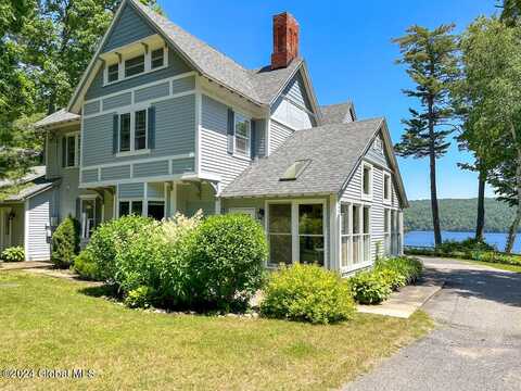 27 Westover Loop, Lake George, NY 12845