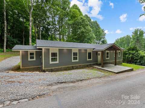 15 Dutch Apple Lane, Waynesville, NC 28786