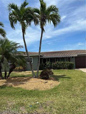 2 Sunview Boulevard, FORT MYERS BEACH, FL 33931