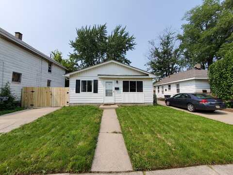 100 W Harwood Avenue, Madison Heights, MI 48071