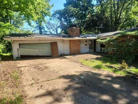 3025 Kingsley Drive, Florissant, MO 63033