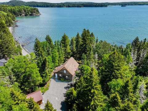 576 Duck Cove Road, Roque Bluffs, ME 04654