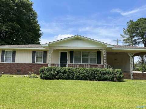 901 Crestline Circle SW, Hartselle, AL 35640