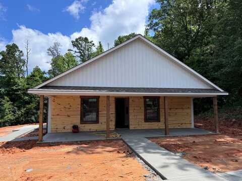 714 Market St, Water Valley, MS 38965