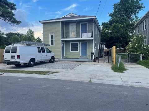 3033 EADS Street, New Orleans, LA 70122