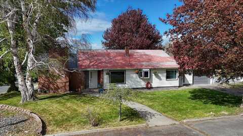 303 SE Pope St, Wilbur, WA 99185