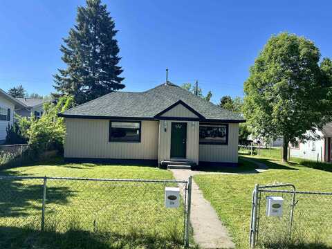 554 E 3rd St, Colville, WA 99114