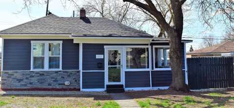 1611 W Kiernan Ave, Spokane, WA 99205