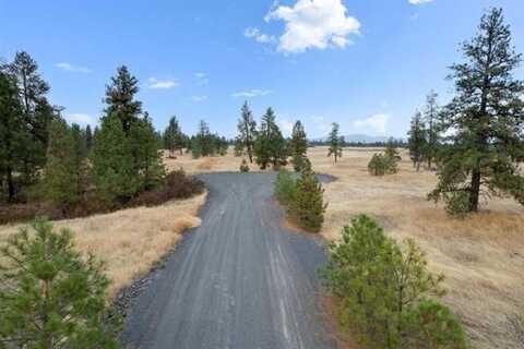 2103 E Red Barn Ln, Spangle, WA 99031