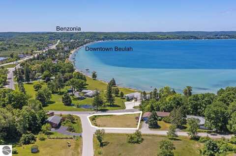 759 Holiday Court, Beulah, MI 49617