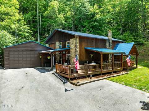 196 Clarktown Road, Roan Mountain, TN 37687